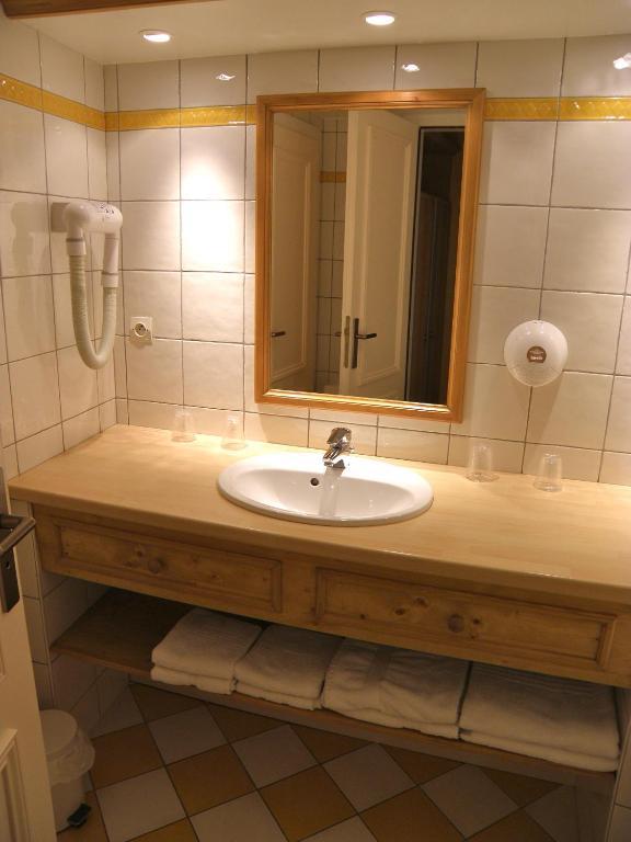Caveau De L'Ami Fritz Ribeauvillé Room photo